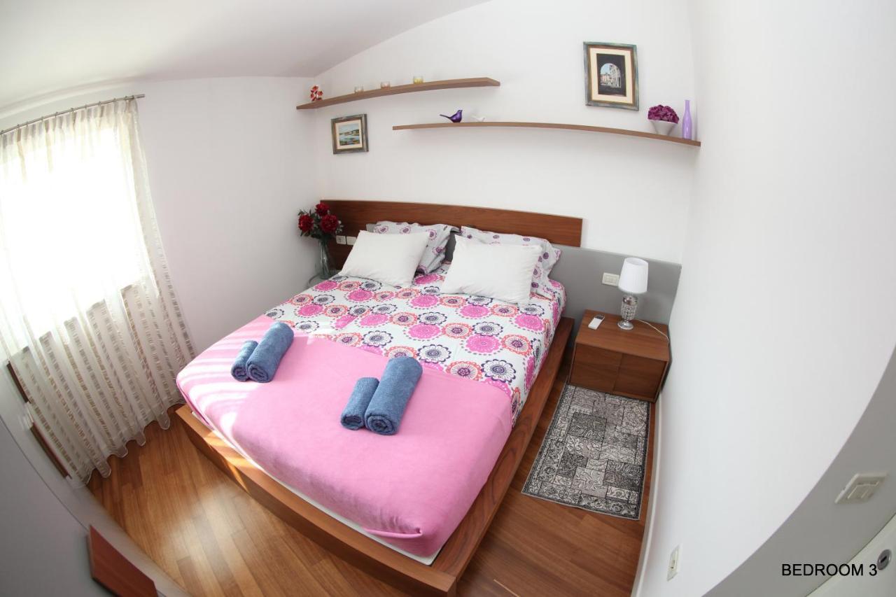 Luxury Marina View Apartment Izola Esterno foto