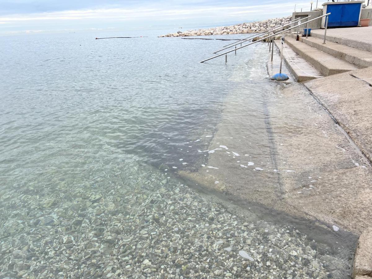 Luxury Marina View Apartment Izola Esterno foto